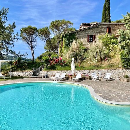 La Panoramica Gubbio - Maison De Charme - Casette E Appartamenti Self Catering Per Vacanze Meravigliose! Eksteriør bilde