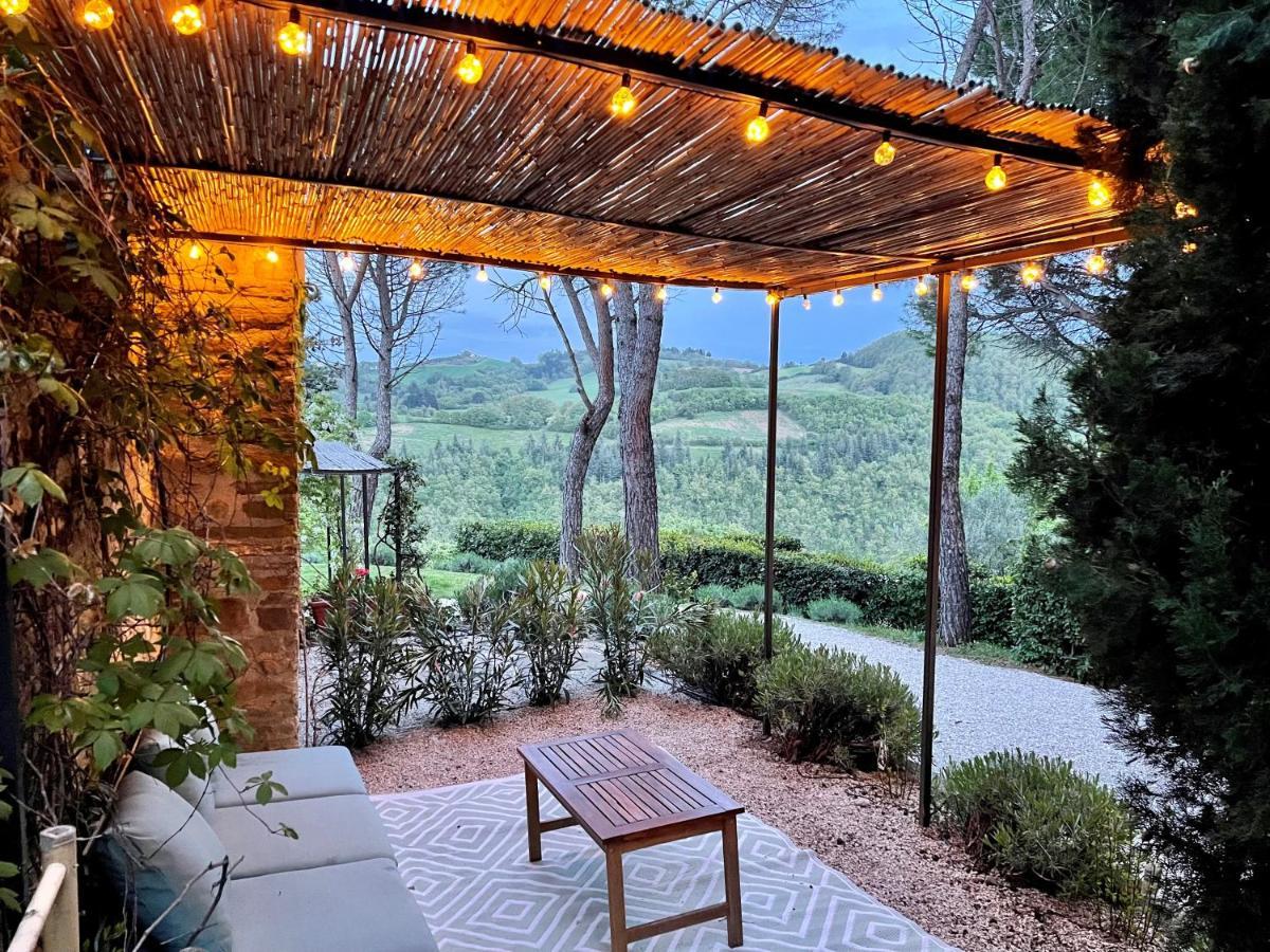 La Panoramica Gubbio - Maison De Charme - Casette E Appartamenti Self Catering Per Vacanze Meravigliose! Eksteriør bilde
