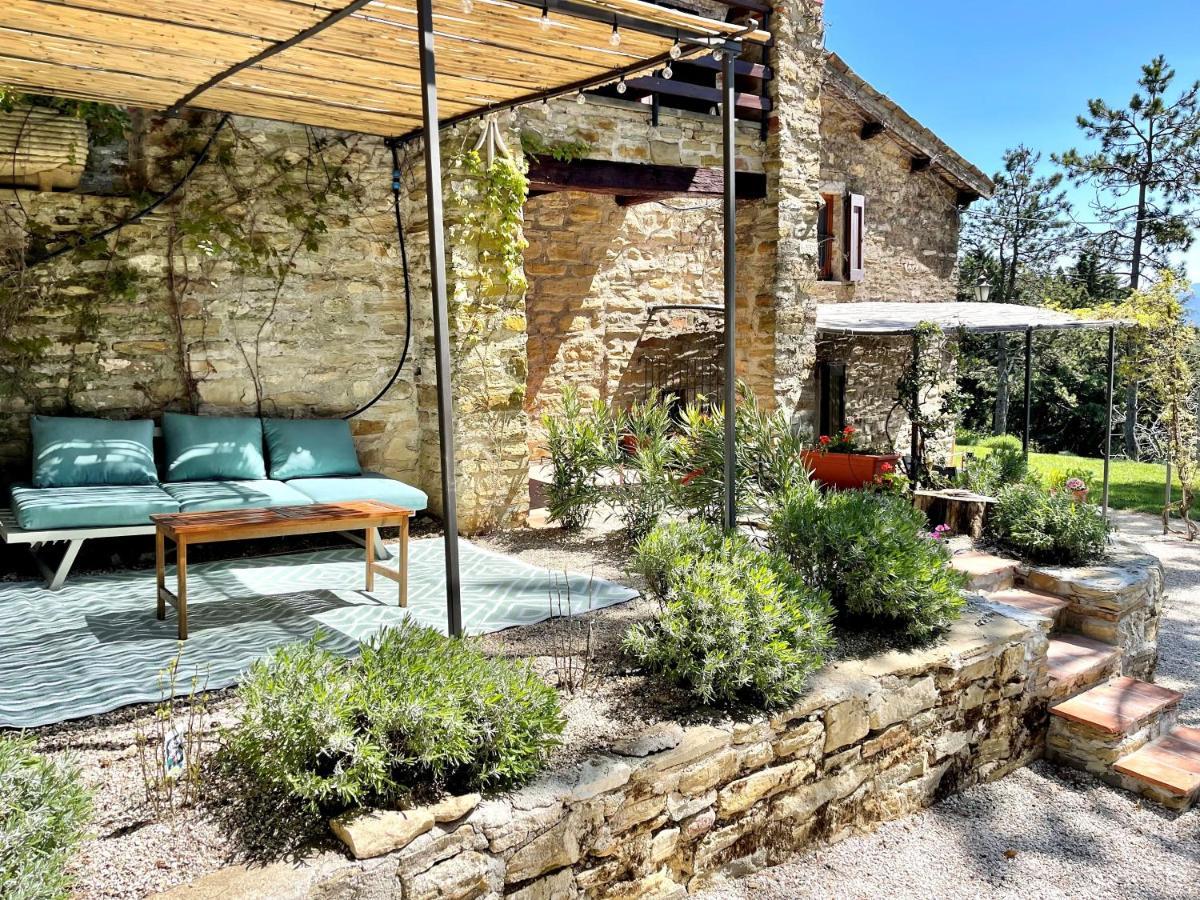 La Panoramica Gubbio - Maison De Charme - Casette E Appartamenti Self Catering Per Vacanze Meravigliose! Eksteriør bilde