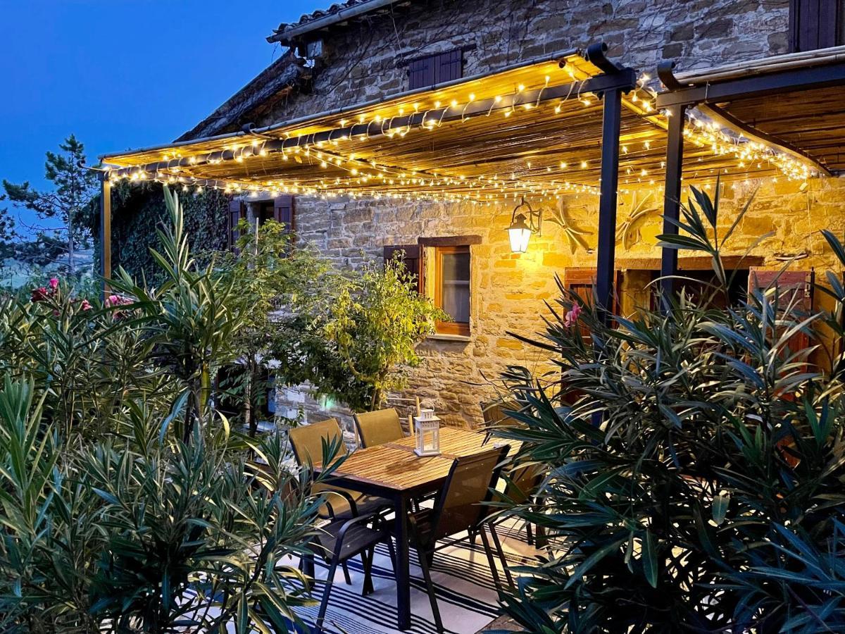 La Panoramica Gubbio - Maison De Charme - Casette E Appartamenti Self Catering Per Vacanze Meravigliose! Eksteriør bilde