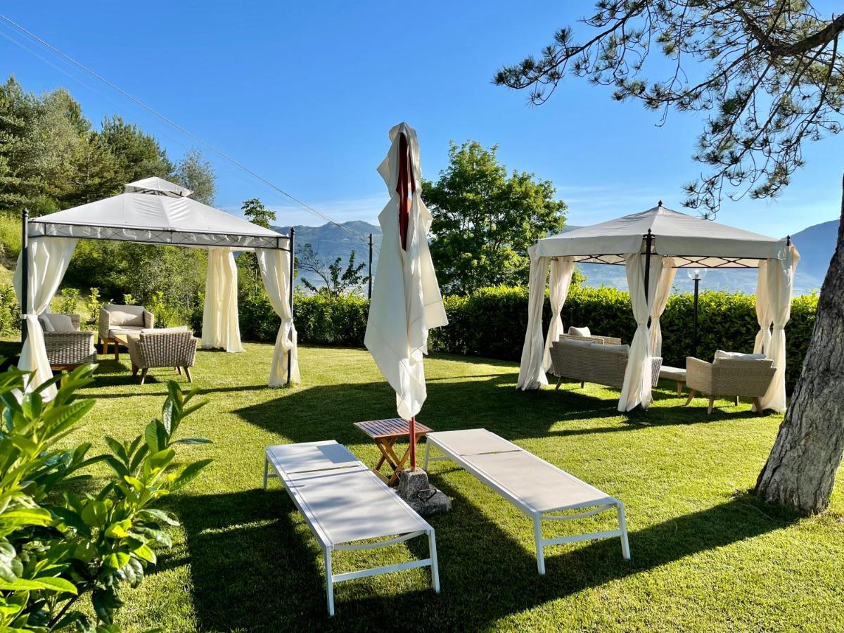 La Panoramica Gubbio - Maison De Charme - Casette E Appartamenti Self Catering Per Vacanze Meravigliose! Eksteriør bilde
