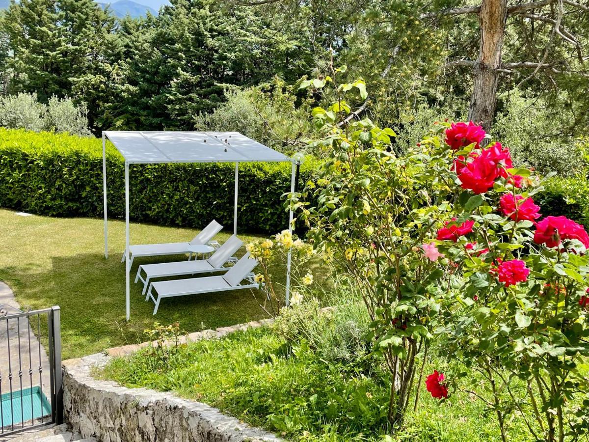 La Panoramica Gubbio - Maison De Charme - Casette E Appartamenti Self Catering Per Vacanze Meravigliose! Eksteriør bilde